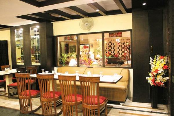 Dynasty Resort Khurpatal